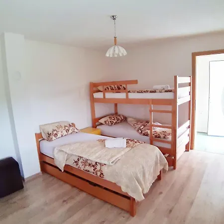 Mimoza Apartment