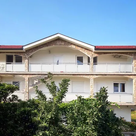 Apartment Mimoza *